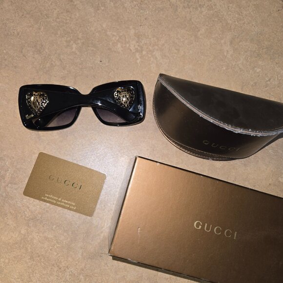 Black Gucci Glasses - Picture 3 of 5